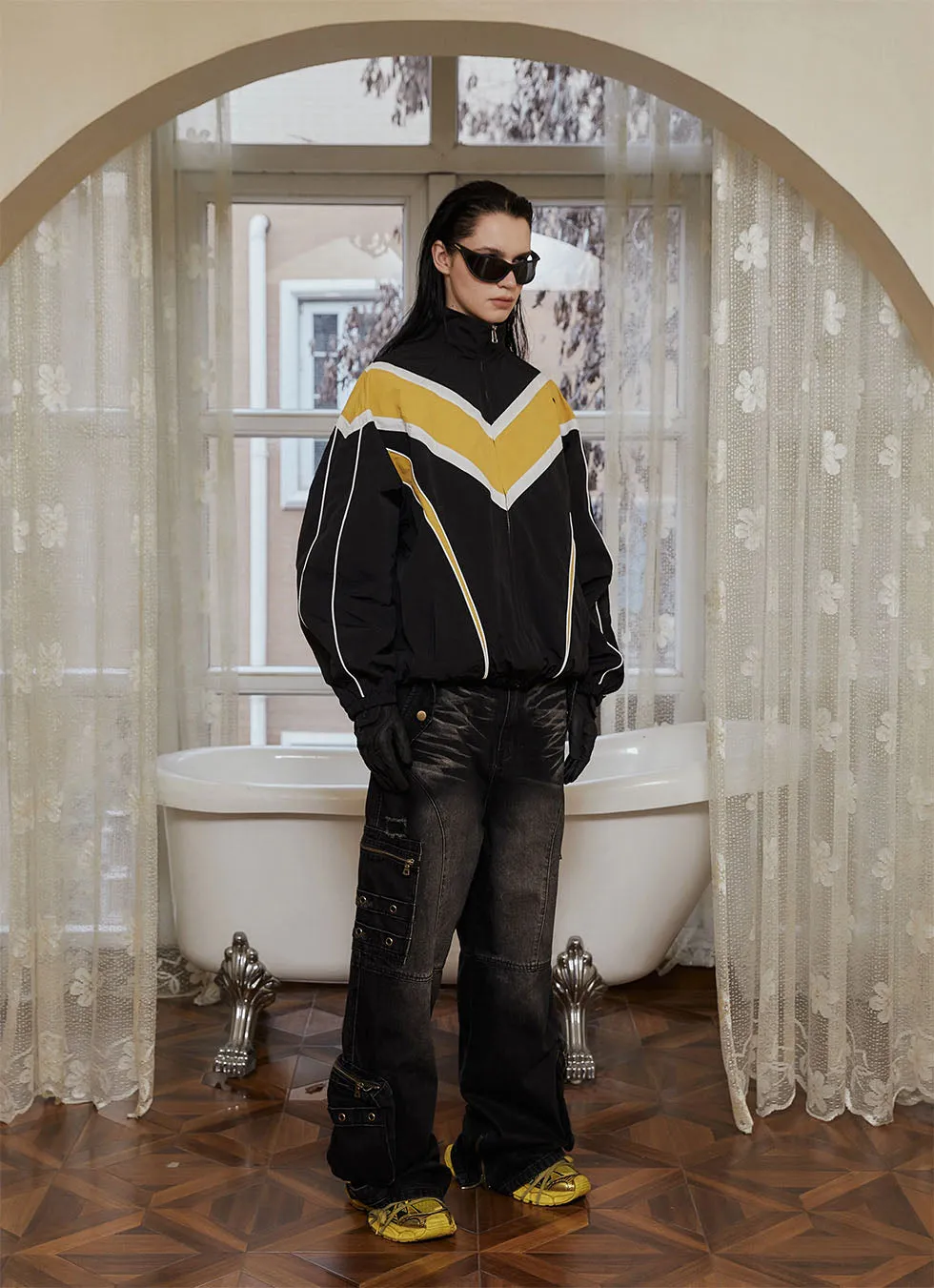 Color blocking sports jacket