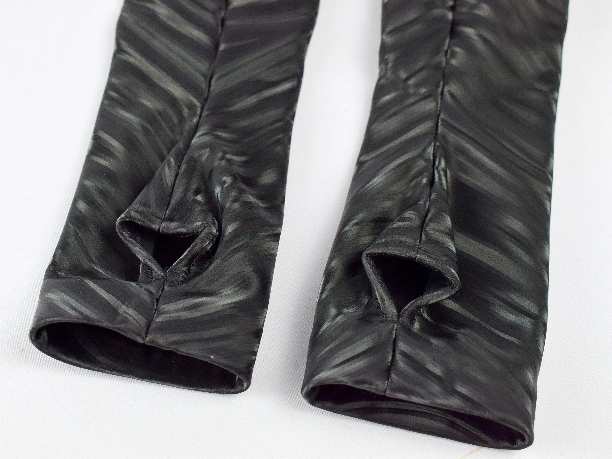 FG40-PUf Black PU arm warmers