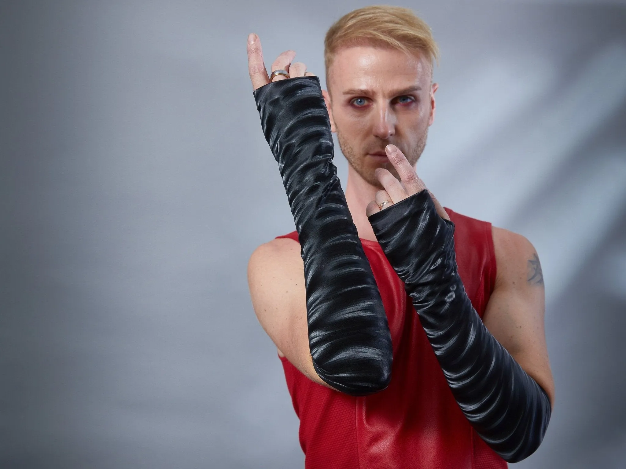 FG40-PUf Black PU arm warmers